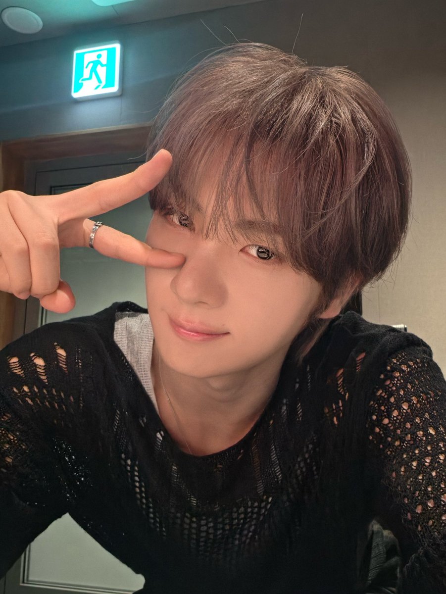 chumychuni's tweet photo. 머리색 너무 잘어울려😍😍😍😍 https://t.co/0nXCf2JywO