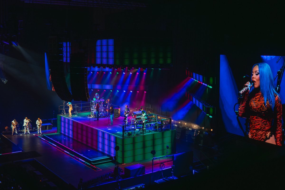 IzzoEvents's tweet photo. Still processing the magic of #MoveAfrica2026 in Kigali. ����🇼✨ There is something truly powerful about thousands of changemakers gathering in one city to push for a better future. Grateful to have witnessed history in the making. 🌍📸 #GlobalCitizen #Kigali #Rwanda https://t.co/JGLvsRBnU8