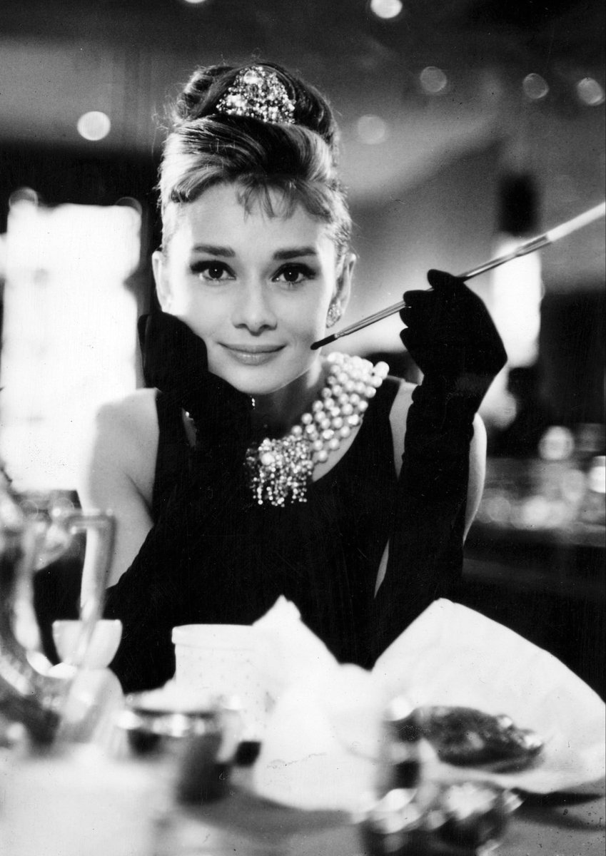 azumarillgaming's tweet photo. @kaokao_761 I call it the Audrey Hepburn https://t.co/T3nJmtMCMQ