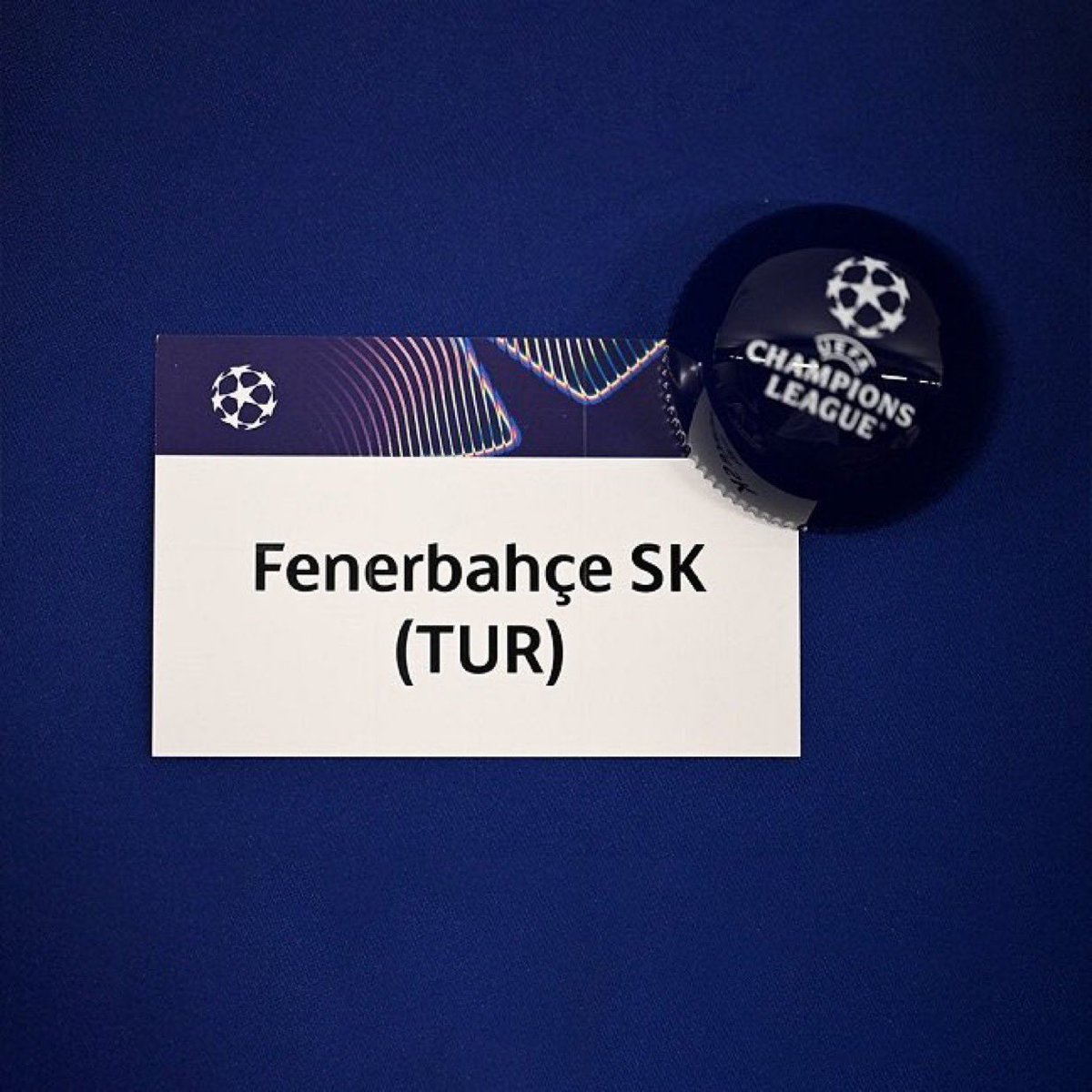 SaracogluSports's tweet photo. 📸Şampiyonlar Ligi resmi hesabının paylaşımı:

"⏳🟡🔵" https://t.co/2bhcyopoNn
