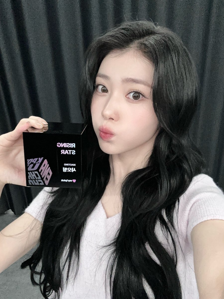 sxtlogs's tweet photo. #xiaoting 🫧

"Thank you all 🥺"
"Thank you so much 🤍"
"Seriously the best!!!🙌"
"I'll work even harder and show you an even better version of myself!!"
"Just keep cheering for me by my side~~"

#샤오팅 #케플러 #Kep1er #シャオティン https://t.co/4DfG63kEeB