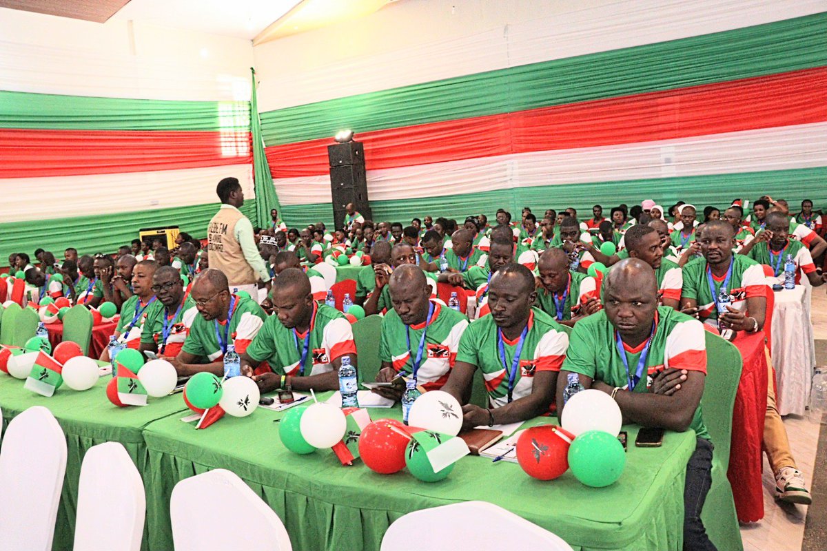LeRenouveauBdi's tweet photo. Cette conférence est organisée sous le thème:"Innover et agir: la jeunesse, bouclier de la stabilité politique,architecte et pilier de l'émergence du #Burundi et de l'#Afrique".Elle vout la présence des délégations venues de Tanzanie,Tchad, Afrique du Sud,Gabon, Zimbabwe & #CEEAC https://t.co/KVjUXUgbq4