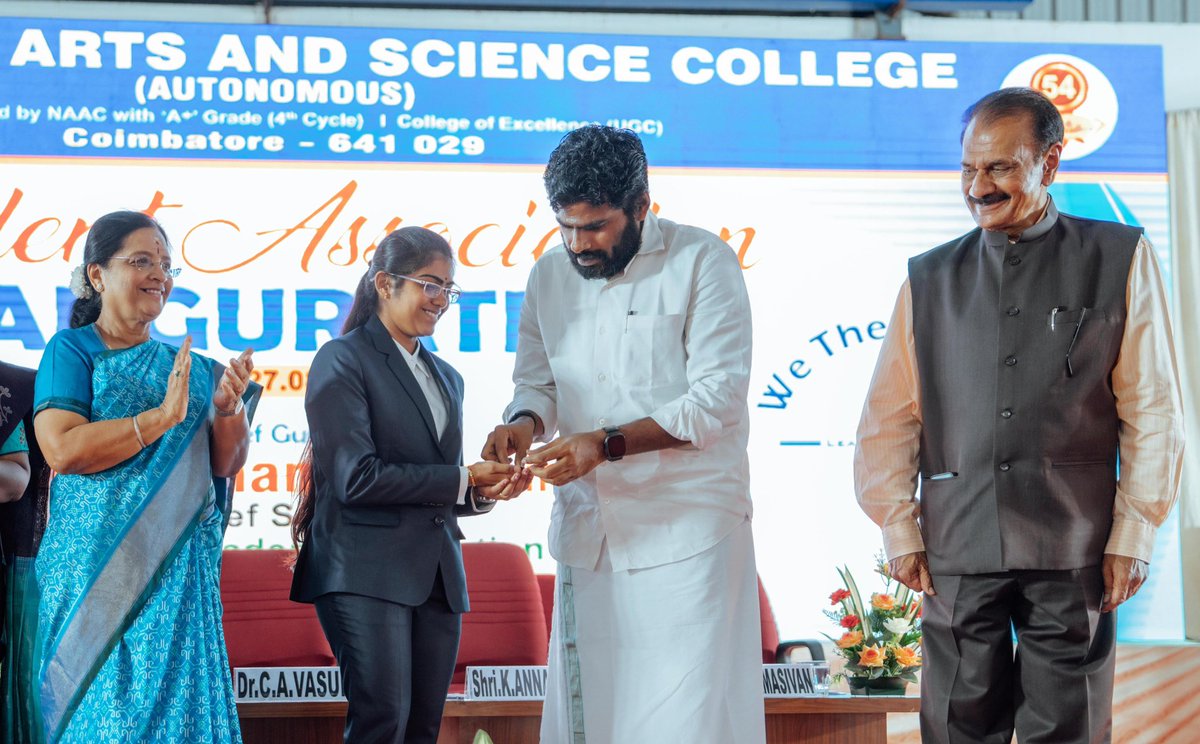 annamalai_k's tweet photo. Delighted to have had the opportunity to inaugurate the student association at Kongunadu Arts and Science College, Coimbatore, this morning. My sincere gratitude to the Management & the Staff of this esteemed institution. 

Empowering our youth is vital for building strong grassroots leadership, inspiring positive political change, fostering entrepreneurship, and driving essential skill development towards a developed Tamil Nadu and a strong India.