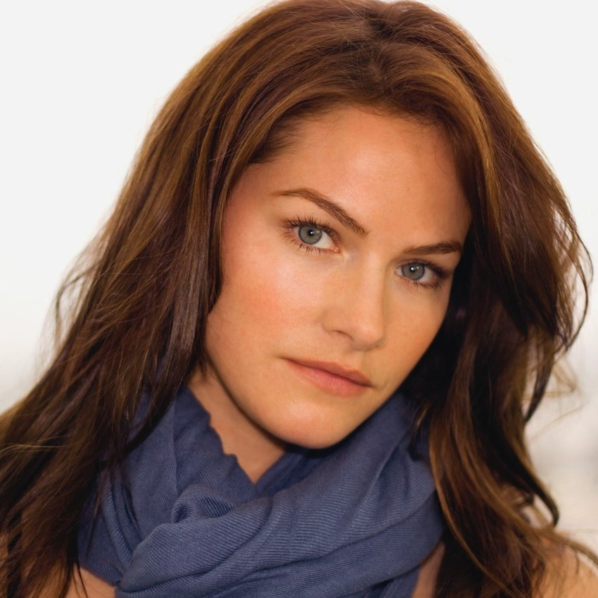 celebcrush4922's tweet photo. Happy Birthday Kelly Overton 🎂🌸
#HappyBirthday #Kelly #Overton #KellyOverton https://t.co/4XReehyvN4