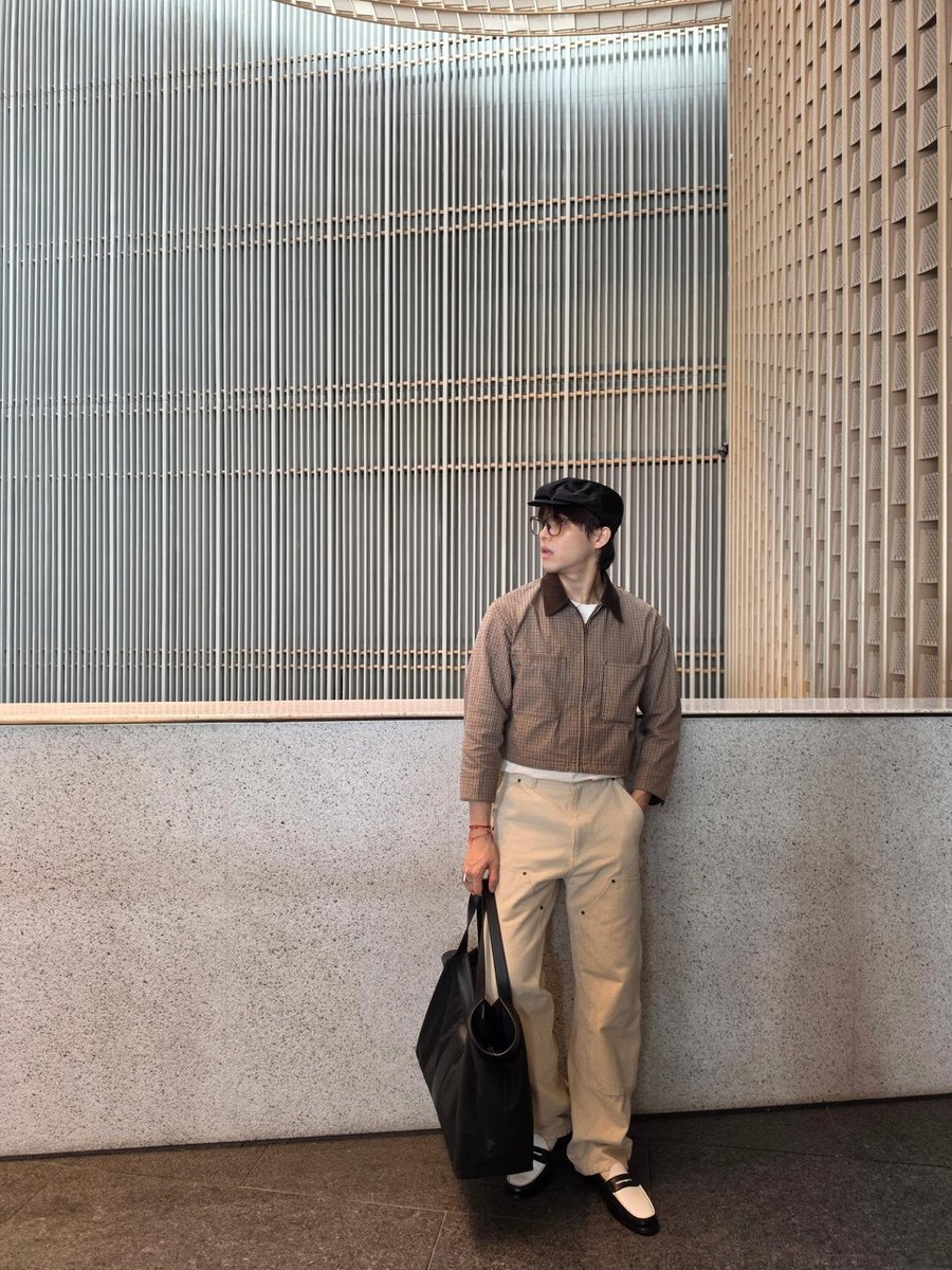 skyscutter's tweet photo. IG Update | 27.08.26
#skywongravee @skywongraveee 

Hk ครับ

ดูงานครับ

วัวครับ

ทำทรงครับ

ทำต่อครับ

ฟาโรห์ครับ

Breakfast ก่อนโชว์ครับ

โชว์ละครับ

เสร็จละครับ

ช่วยส่งเสียงครับ

ที่ระลึกครับ

เติมน้ำตาลครับ

เติมต่อครับ

เติมคาร์บครับ

เอาออกครับ

วิวระหว่างวิ่งครับ

วัดหม่านโหมวครับ ซึ้งในพระธรรม? หึ ควันธูปเข้าตาครับ

🔗: https://t.co/qZUfpOCX51

#ก้อนเมฆของสกาย
#Mycloudy☁️