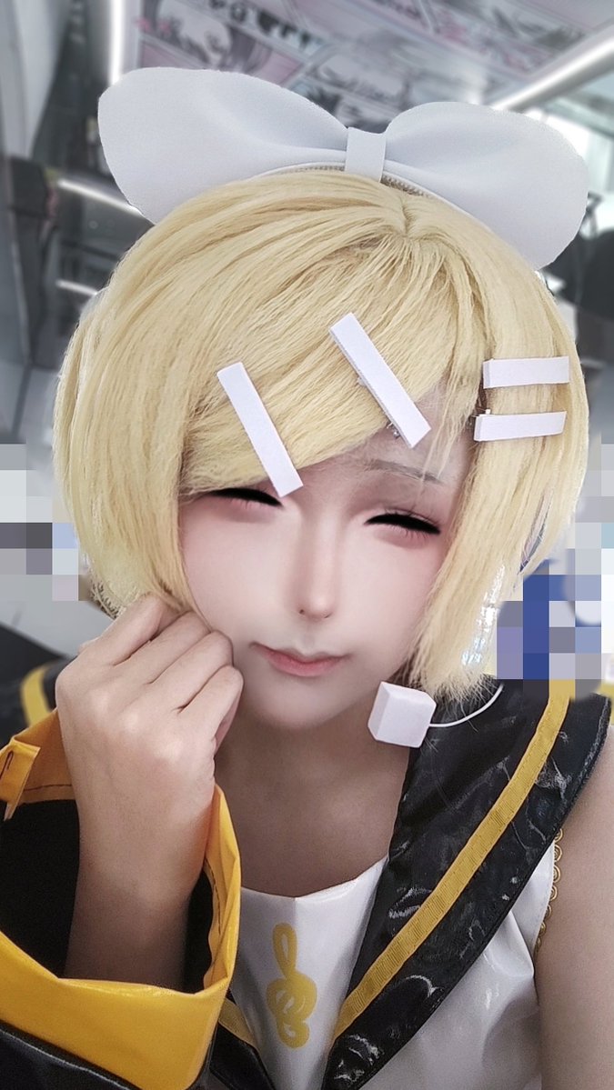 ruoruoruo811's tweet photo. 🐱 #鏡音リン #コスプレ #ボカロ #vocaloid #cosplay https://t.co/eb0ESkt0Aw