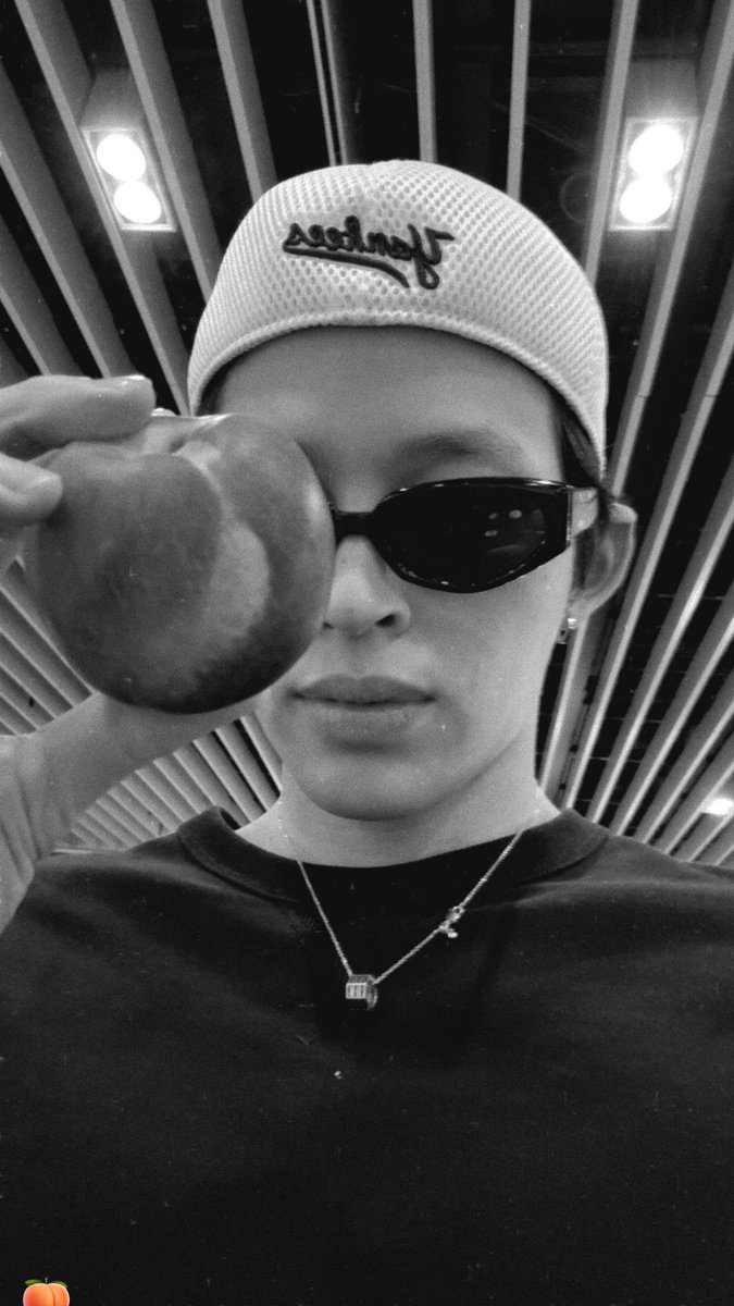 doublepjourney_'s tweet photo. 🍑

📸 IGs : @ppnaravit

#PondPhuwin2ndFMinRome
#ppnaravit https://t.co/0V2uRdi68U