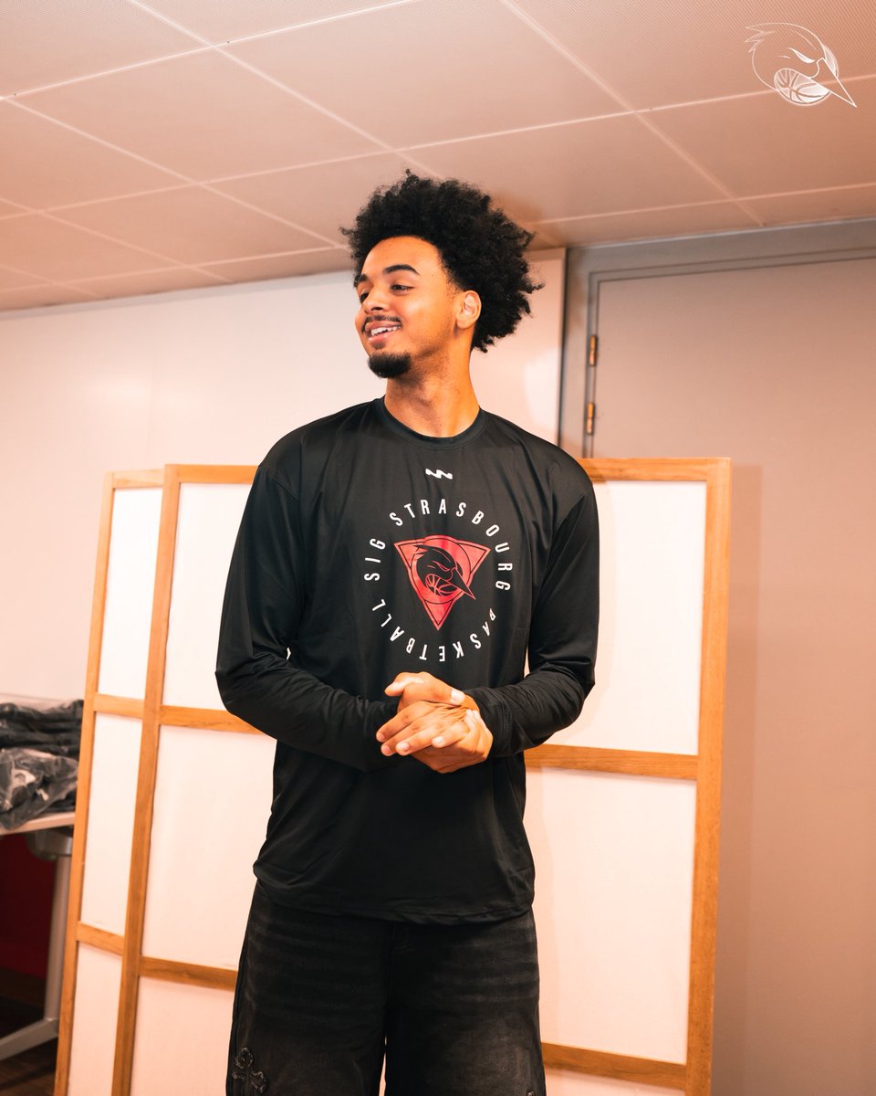 sigstrasbourg's tweet photo. La collection portรฉe au quotidien par vos SIGmen sera bientรดt disponible en boutique โณ
En attendant, dรฉcouvrez dรจs maintenant les premiers articles ! ๐คฉ
#gosig #strasbourg https://t.co/cbg5Vv48o3