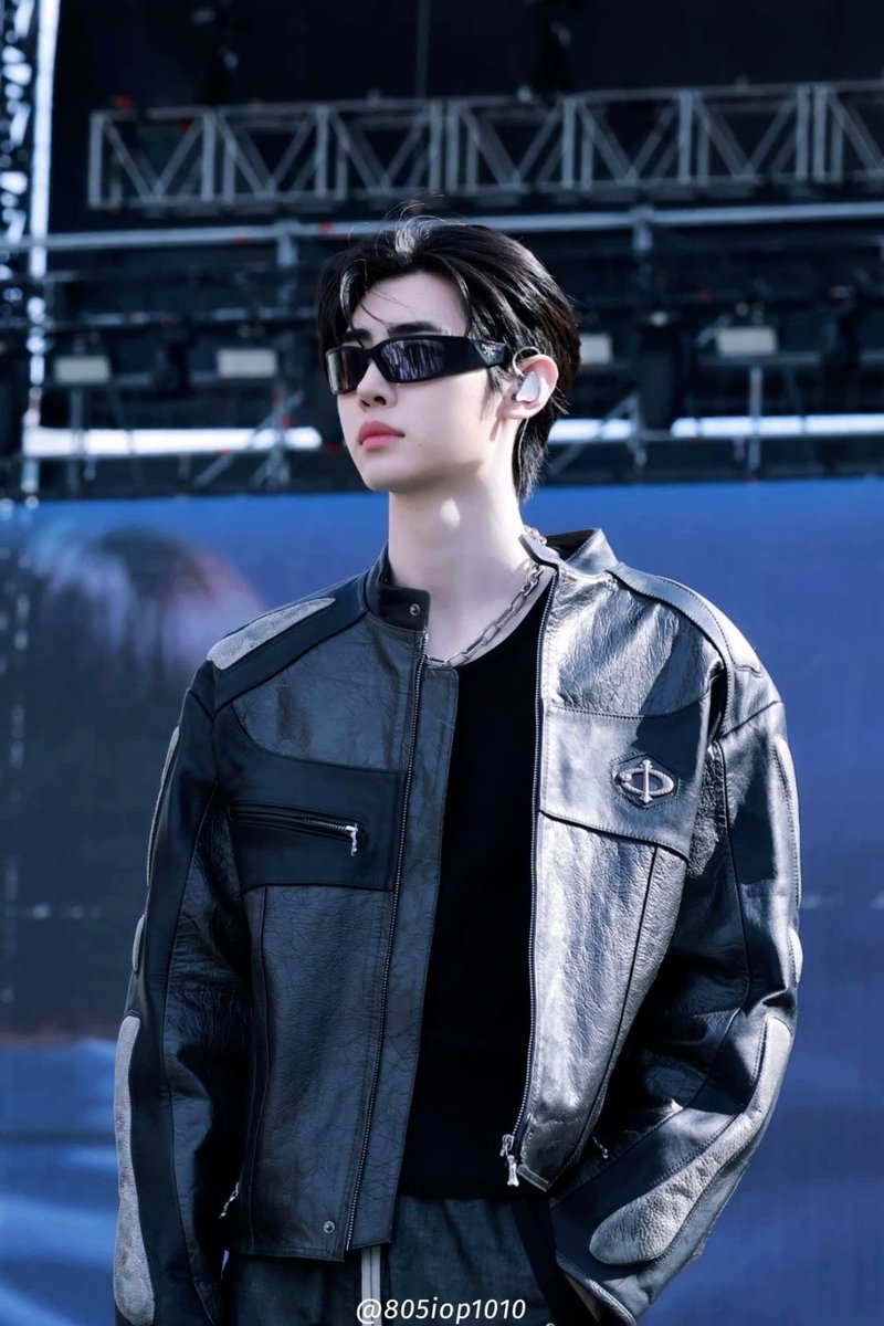 Hoonreign tweet picture