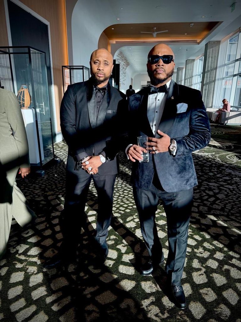forandrewndukwe's tweet photo. Happy Birthday @SINARAMBO from myself and Mr @B_RedHKN himself. 
More Blessings and long life https://t.co/dSsWkOFnlC