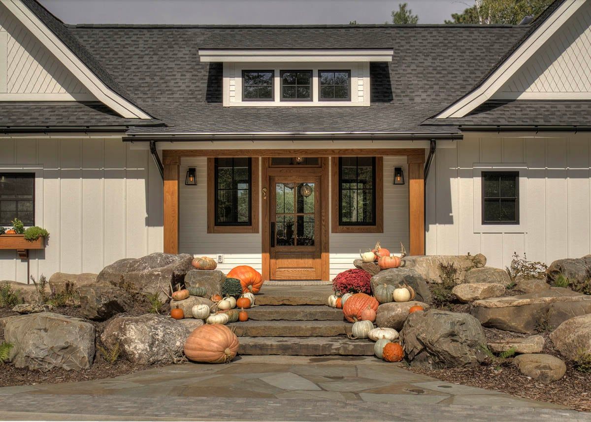 OneKindesign's tweet photo. Inside a modern farmhouse dream home in the woods of northern Minnesota 
https://t.co/Qva2ABjAa3 https://t.co/eYLqQSHv5D