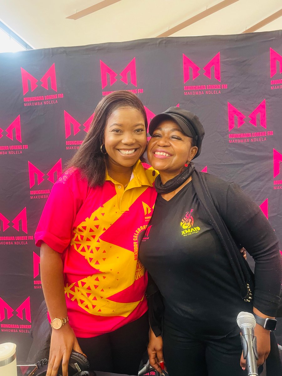 Munghana's tweet photo. [Emoyeni] @SwaRisimamlfm na @Nwanyango hi vuhumelerisi bya @DjSoulcrusher, @ThatXolaniGuy. Hi ku tirhisana na Masingita Group of Companies hi ku haxela nongonoko thwi ku suka eMall wuntshwa wa Fleurhof. Hlangana na Xipano xa munghana lonene fm thwi #makombandlela https://t.co/Pmrn6W2OoX