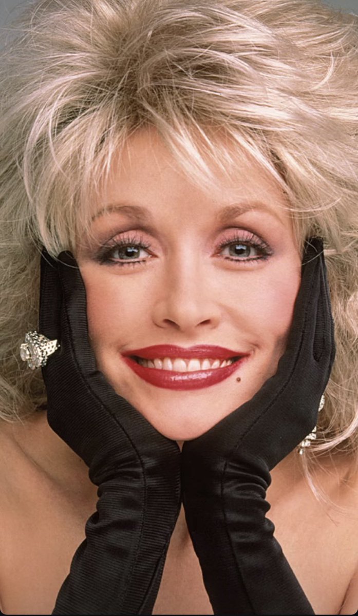asunflowerise's tweet photo. 🪽💗
#dollyparton https://t.co/72pJa2P4x6