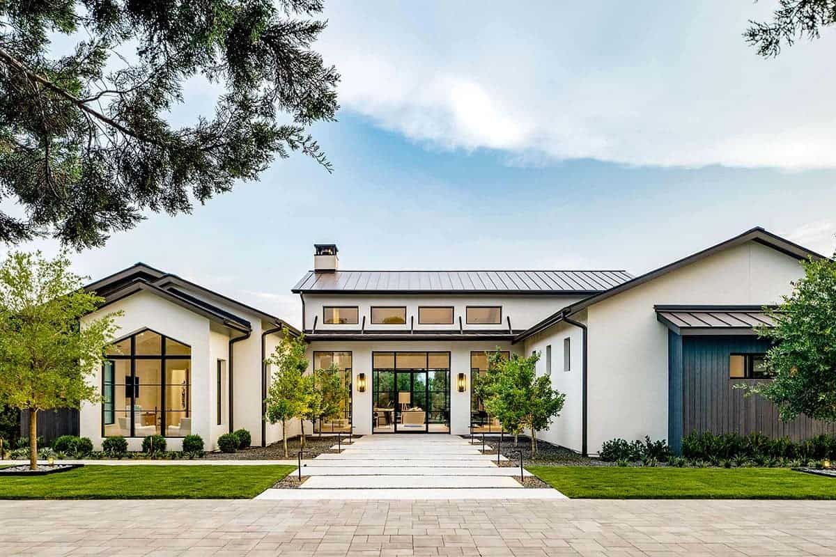 OneKindesign's tweet photo. Tour this beautiful Spanish Oaks home with a dramatic black and white palette 
https://t.co/PgqsQ5ewVQ https://t.co/1SMJXgHTXQ