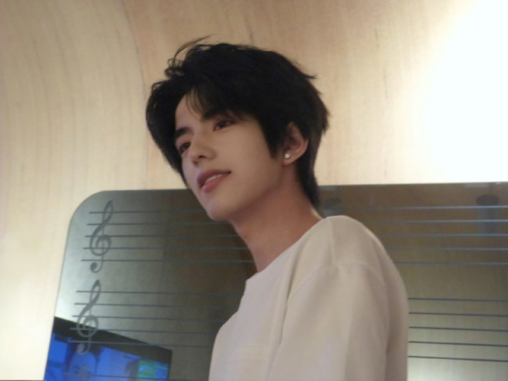 _Neonva's tweet photo. รอฟังเสียงยัยจูได้เลย💜
#淑元 #Shuyuan https://t.co/3WCWsBczMl