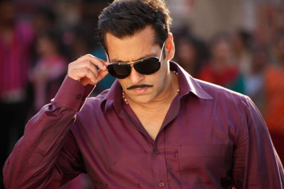Salmanologist's tweet photo. Top 5 Highest Day 1 Footfalls of Indian Movies in Modern Era (Hindi language) -

1. #PRDP - 41.5 Lakh

2. #EkThaTiger - 39.5 Lakh

3. #Dhurandar2 - 39 Lakh

4. #HappyNewYear - 39 Lakh

5. #Dhoom3 - 37 Lakh

The Top 2 still belongs to Megastar #SalmanKhan till date 💥🔥 https://t.co/Bbd5nOFufe