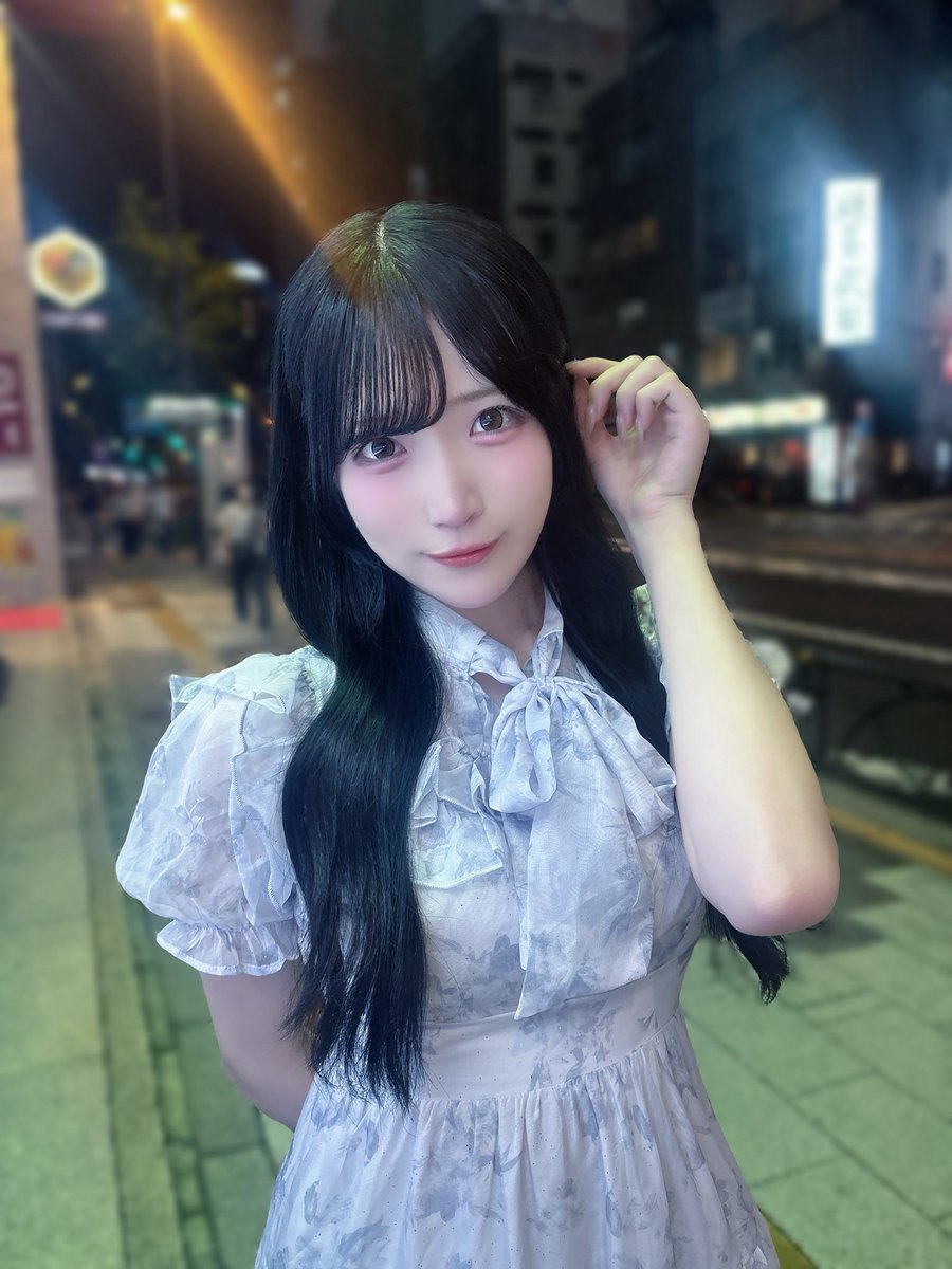 amano_nyanya's tweet photo. 髪を耳にかける仕草がモテると聞いたので https://t.co/eUSVDk2K43