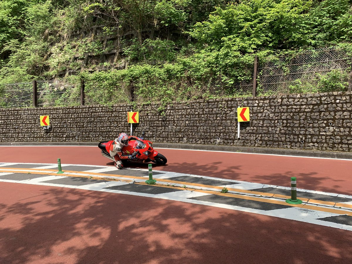 usotsuyo's tweet photo. #バイクに跨がった画像を貼れ見た人もやる https://t.co/hi8Ew17ihe