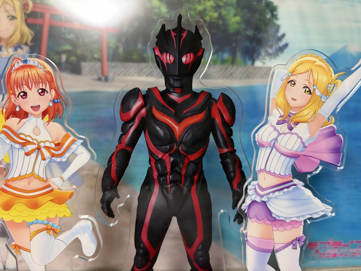 sevensword0401's tweet photo. アクスタの推したちと記念撮影したくてちょっと我もアクスタになってきたよ https://t.co/Ya2TnrefNo
