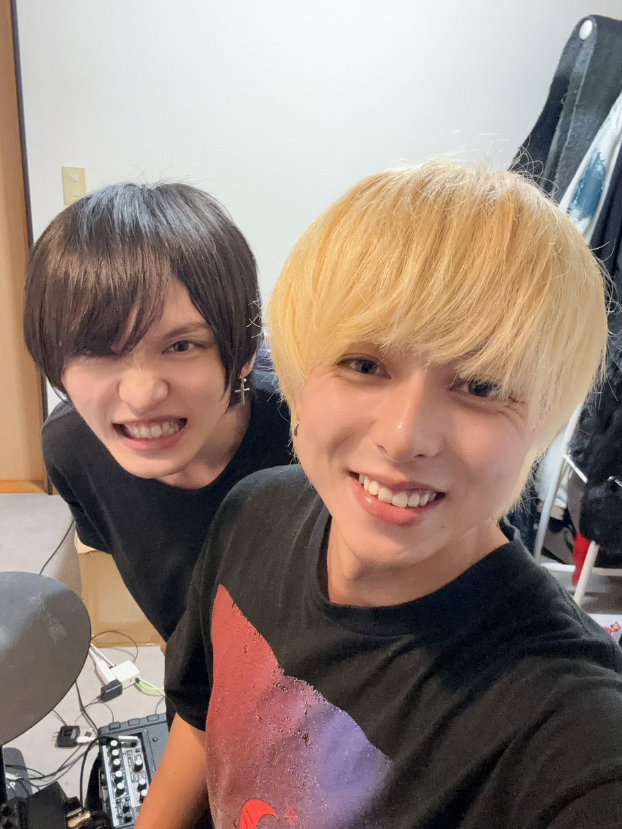 DAIOJO_official's tweet photo. 本日も配信ありがとうございました‼️
二人での配信でしたが、リクエストも沢山で多くの方に見ていただけて嬉しかったです！✌🏻

次回の配信は未定なので、告知をお待ちください‼️🙇🏻‍♂️ https://t.co/97CQXbw6m2
