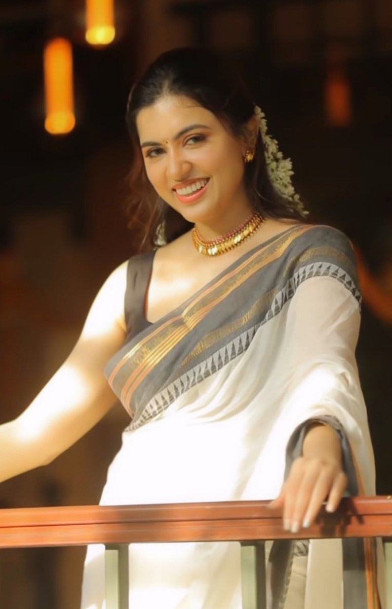 ActressUnivrse_'s tweet photo. #anju #anjukurian #onam #onam2026

https://t.co/GZp0lT1Xof
https://t.co/Ng0rm48EsV https://t.co/Tm7BE0hQFz