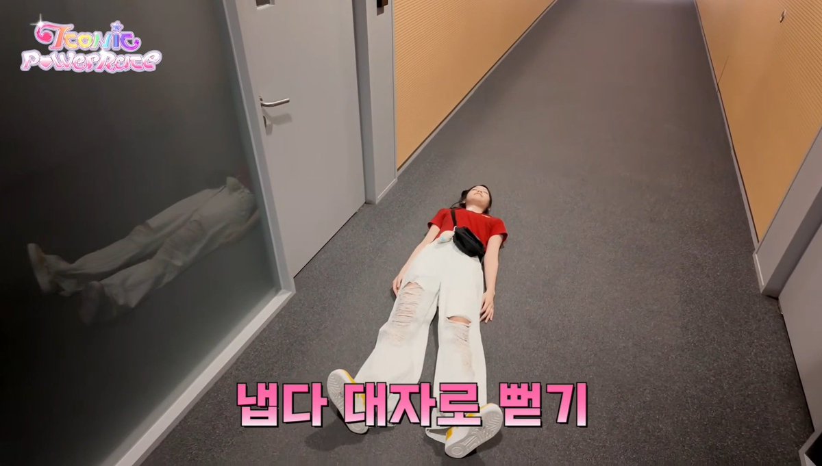 choi_to_soong's tweet photo. 400m릴레이즈 체급 말 안 돼 진짜 https://t.co/HFr3bPhyhg