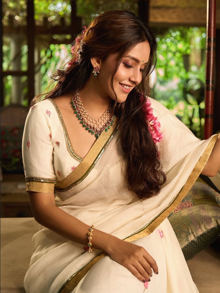 ctcupdates's tweet photo. #MahimaNambiar 🤩 https://t.co/rM8utvf1WX