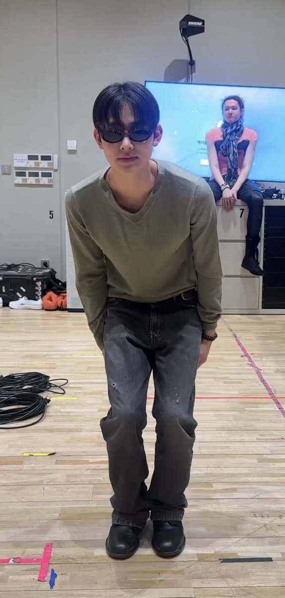 Ummm_113's tweet photo. 엇 엄초딩이다 https://t.co/KofbRi7h5r