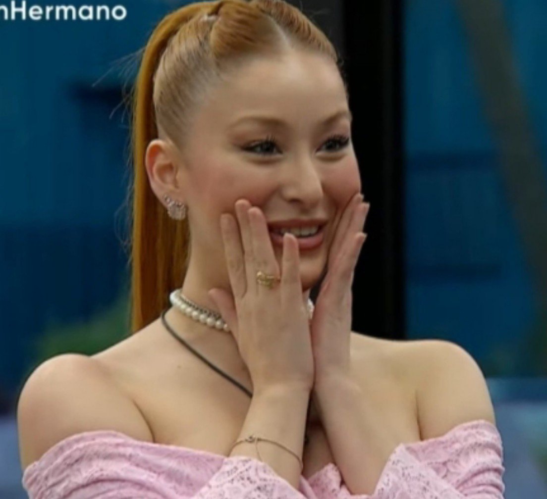 COMOMIAMORR's tweet photo. DANELIK Y CAMPANITA CASI SE VAN A LAS PIÑAS.

¿A QUIEN BANCAS?

❤️ DANELIK 

🔄 CAMPANITA 

#GranHermano https://t.co/fszTQpeLZb