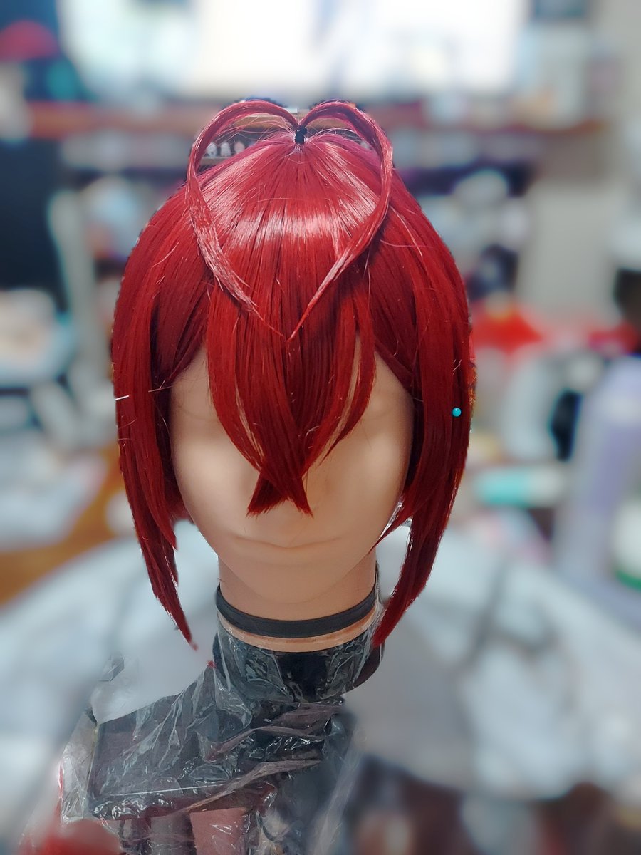badhbh619's tweet photo. 重い腰をあげてウィッグセット。
Dハロ準備順調なのでは！ https://t.co/E9er6KntZZ