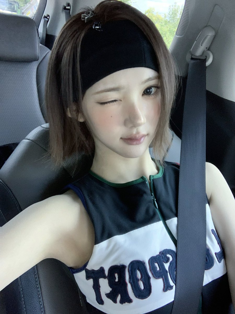 Byeo_ri2's tweet photo. 260827 위버스 포스트 #지우 

15-LOVE🖤🎾 https://t.co/BLjQ8VP3EC