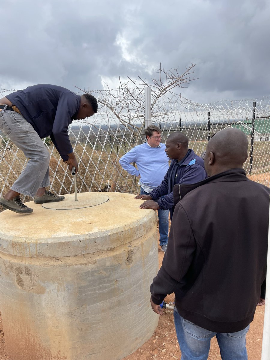 Ehlanzeni_Dist's tweet photo. [MPAC SITE VISIT]

Today 27 August 2026, MPAC visited Casteel Clinic Ward 14 in Bushbuckridge Local Municipality to assess Casteel solar bohole.

The borehole is aimed at assisting the community to access clean water all the time. https://t.co/K5FgftCG60