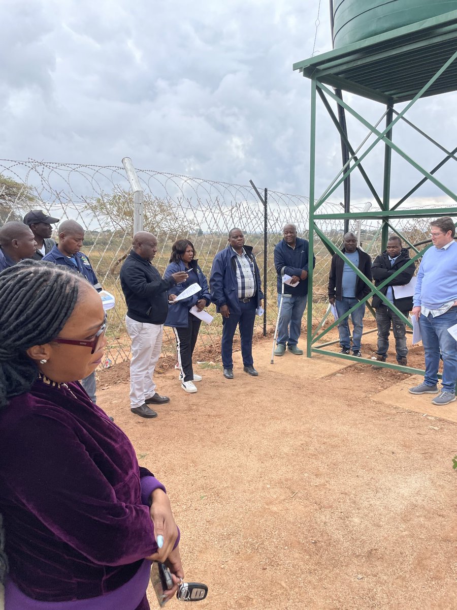 Ehlanzeni_Dist's tweet photo. [MPAC SITE VISIT]

Today 27 August 2026, MPAC visited Casteel Clinic Ward 14 in Bushbuckridge Local Municipality to assess Casteel solar bohole.

The borehole is aimed at assisting the community to access clean water all the time. https://t.co/K5FgftCG60