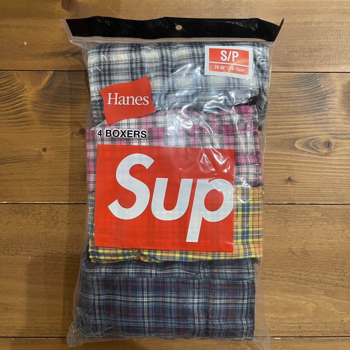 Keng_Chara's tweet photo. Week1

#supreme #26fw #week1 https://t.co/5PMf4a3m25