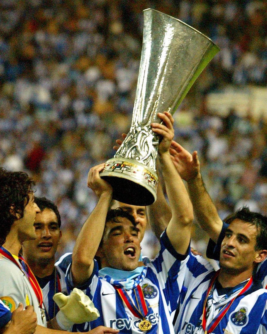 EuropaLeague's tweet photo. Deco, 2003 🏆

#UEL | @FCPorto https://t.co/YOBgUwGgCt