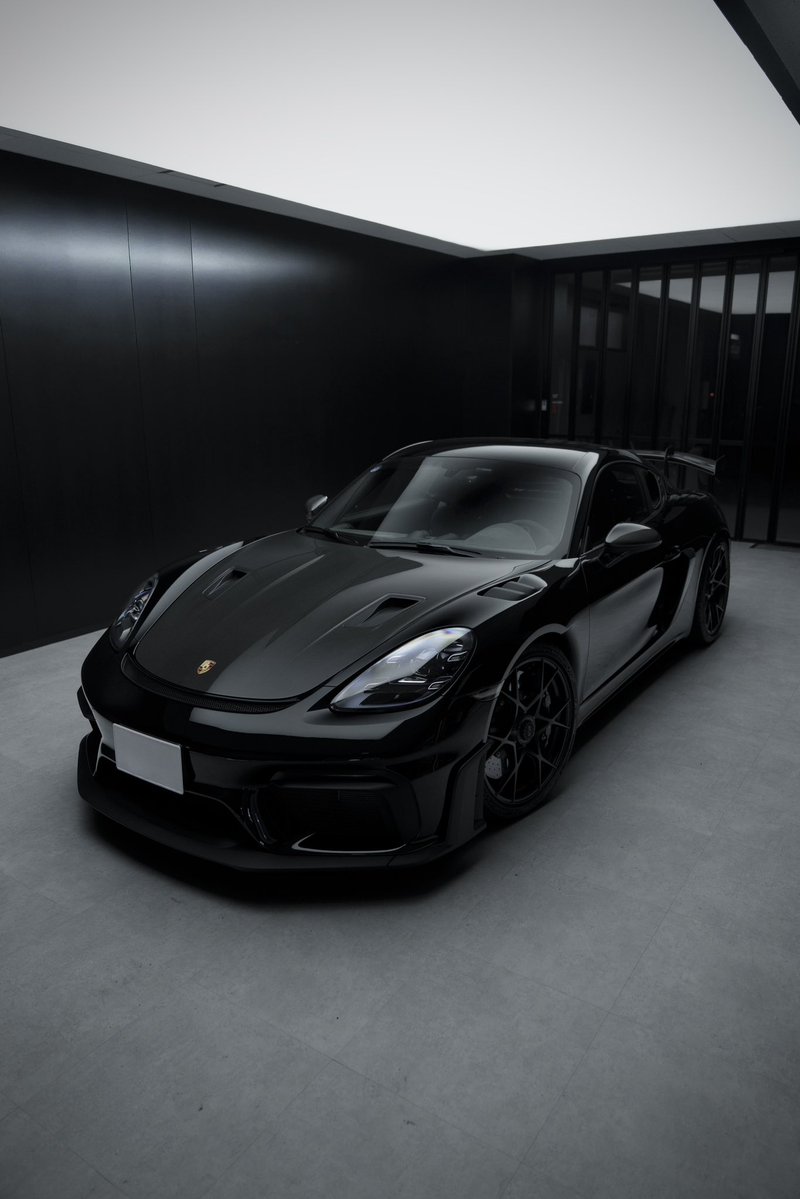 qq2q11's tweet photo. 718 Cayman GT4RS（MY2025）
納車されました🚘💐🍾

Weissach／PCCB／Club Sport
走行距離1,000㌔未満で即決してしまった、、

あと初年度登録が去年の誕生日😂笑

初めてのGT3エンジンとMR楽しみます‼️ https://t.co/c2rPeb83Kj