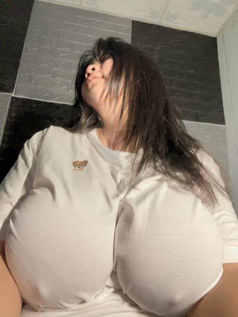 JonathanGodrlk's tweet photo. 高中就这样大了你受得了吗  #母猪 #微胖 #女一 #bbw https://t.co/2o0qc0lSr3
