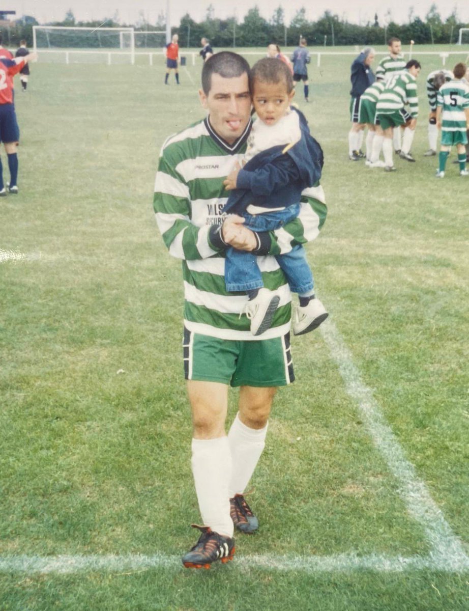 AwayIsAPaper's tweet photo. What links @BellinghamJude’s old man and our Charlie? 

A football club in Essex, of course. 

This week’s newsletter is about @CatholicUtdFC, and you can sign up via our website to read it.

https://t.co/1pB2dlds1F https://t.co/EPCQ7G7Ehs