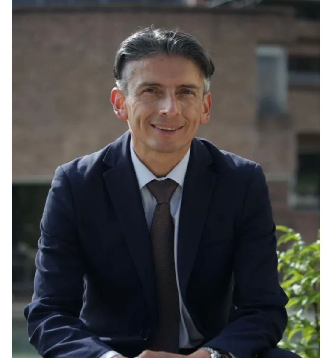 ELTIEMPO's tweet photo. 🏛️El profesor Diego Torres acaba de ser designado como representante del Gobierno Nacional ante el Consejo Superior de la Universidad Nacional. 

▶️Torres denunció amenazas durante los últimos años por sus posturas contrarias con el gobierno anterior y fue crítico con la intervención de esta administración en la elección del rector.