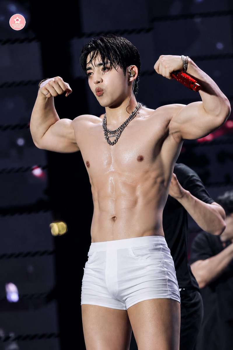 superidols_kt's tweet photo. Looking for more SUPER HOT EXTRA fakes &amp; videos?
Check my bio!

#SCoups #에스쿱스 #SCOUPS #SEVENTEEN #SVT #CARAT https://t.co/h97eMM0Qaz