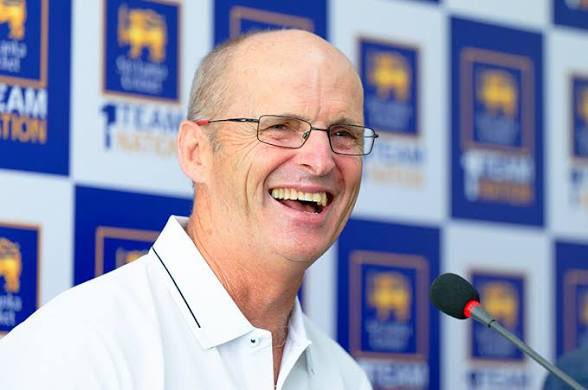 RexClementine's tweet photo. Gary Kirsten on Sonal Dinusha. 
‘Never easy to come out to bat at number six. He is a smart cricketer. This innings today would go down in history of Sri Lankan cricket as one of the greatest match saving knocks. It was great to watch.’ https://t.co/7kOL7679A7