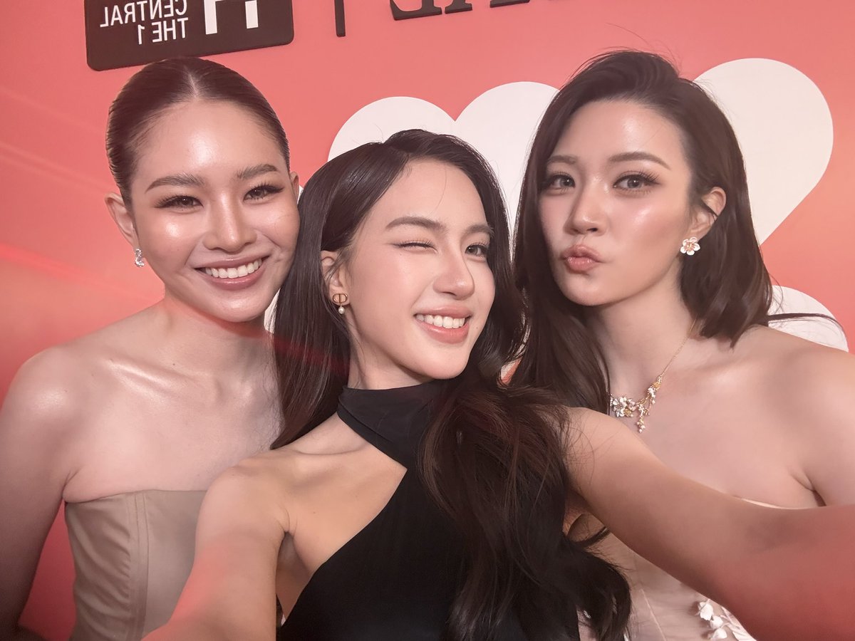 pangjiewr's tweet photo. 🫶🏻🫶🏻 
#CentralBeautyAwards2026 https://t.co/llu3zV29Zb