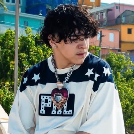KeniaOsStats__'s tweet photo. .@KeniaOS &amp; Xavi presentarán por primera vez “Malas Mañas” en los premios juventud este 03 de Septiembre. 🐬🏝️ https://t.co/hmYVyKBWtL