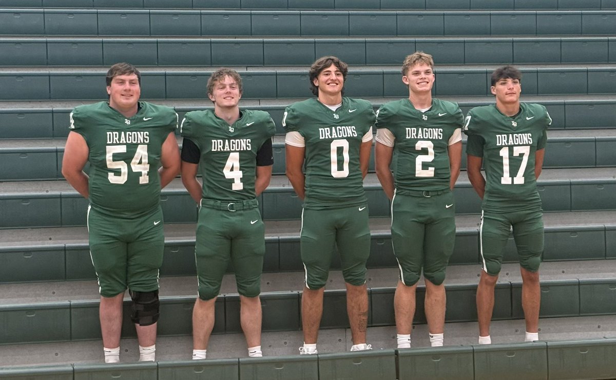 JBambardIV's tweet photo. Week 1!!! Blessed to be named a captain this year, also a new number this year #4forIV 
@BraydenBlackst2 @AnthonyCat2027 @AndersonAdams_  and Champ
@DragonPEPP https://t.co/3ZYPogI0p4