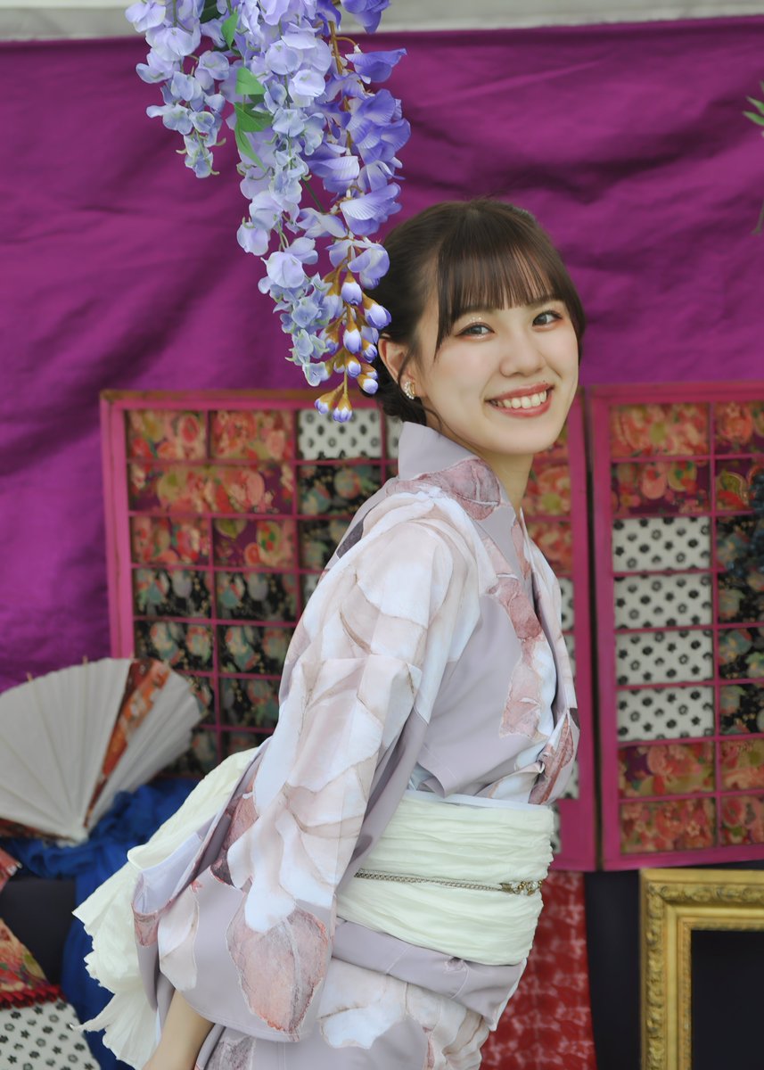 garukubo's tweet photo. 3年前の昨日と今日は@ JAM EXPO
ライブはもちろん浴衣撮影会もトークショーもかき氷も特典会も本っっっ当に楽しかったなあ
りりちゃんのおかげで幸せすぎる夏だったよ
生涯最高の夏だった
明日もりりちゃんが穏やかに笑顔でなんの不安もなく過ごせる一日でありますように
おやすみなさい https://t.co/mOtRUyXwP6