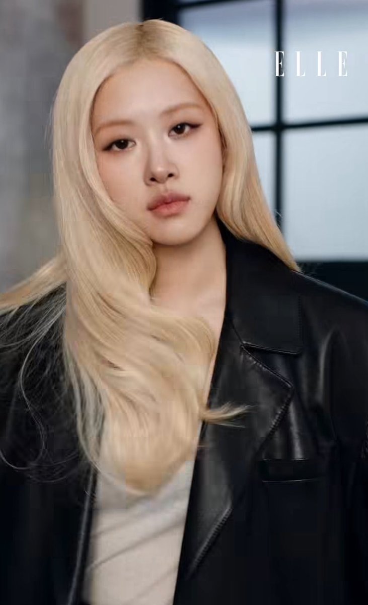 PopPlanet_'s tweet photo. Rosé Charms ELLE Korea With Her Effortless Beauty and Grace.

#ROSÉ #로제 https://t.co/DskdnoruPD