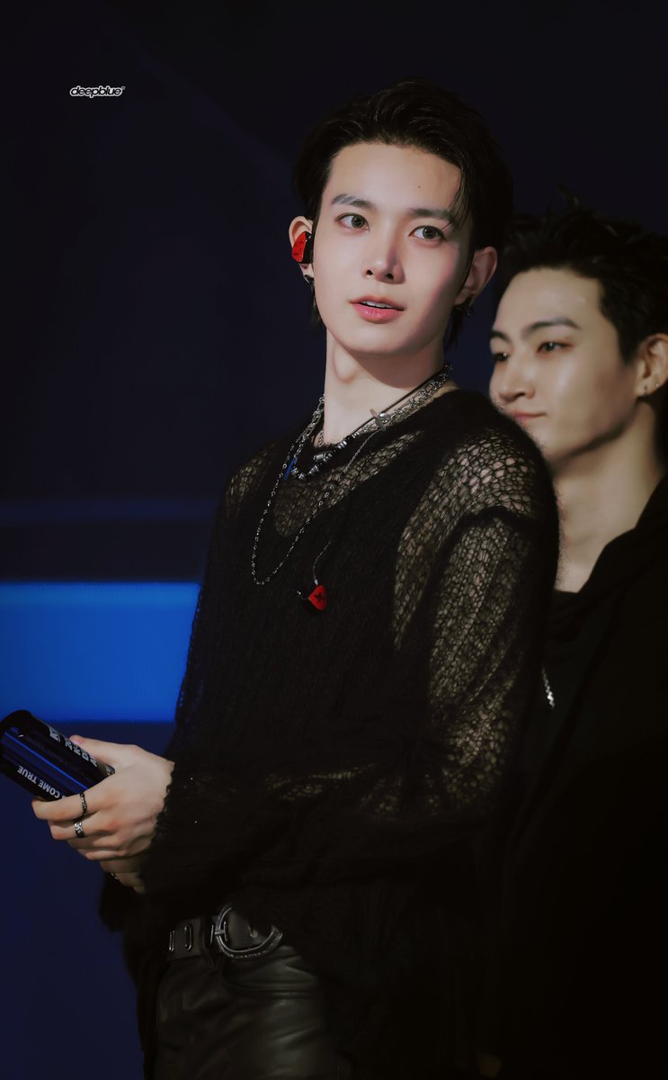 deepblue__hs tweet picture
