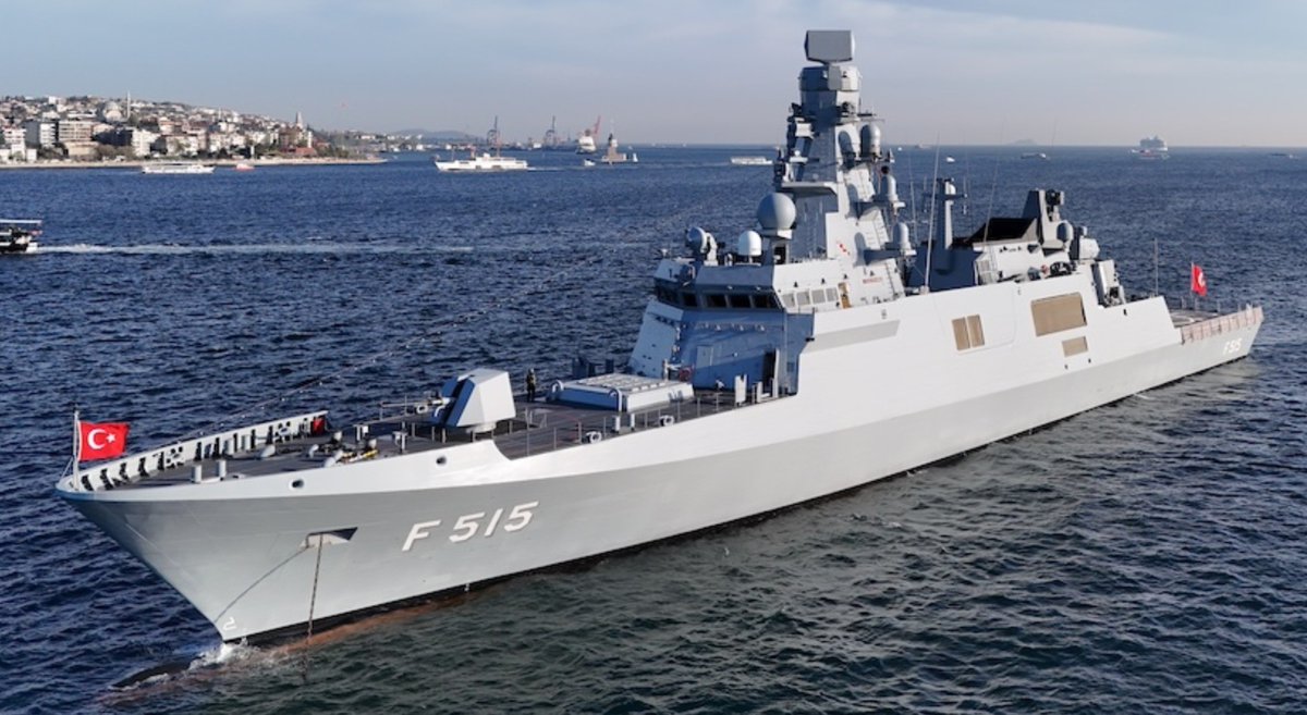 Gulf_Arab_Pak's tweet photo. 🇹🇷⚔️🔥 Turkish I‑Class Frigates — VLS Comparison

The difference in Vertical Launch Systems (VLS) between TCG Istanbul and TCG Izmir is striking:💪👀

This upgrade transforms Izmir into a long‑range strike platform, extending Türkiye’s naval reach deep into the region. ⚔️🔥 https://t.co/4Er6RTIQTR