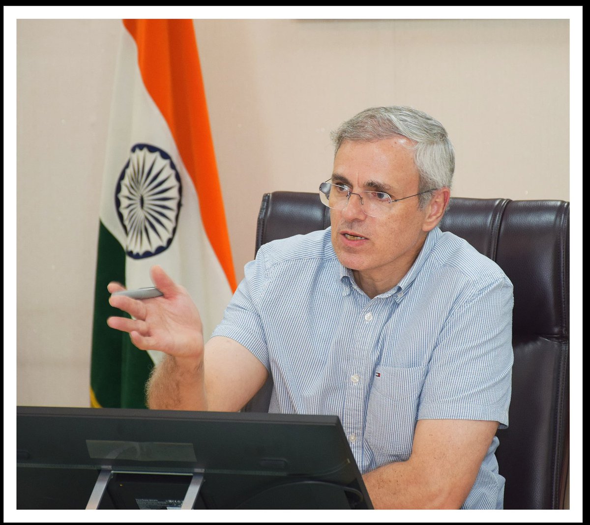 CM_JnK's tweet photo. Chief Minister today chaired a review meeting to address waterlogging and Srinagar’s growing drainage challenges. Reviewing SMC’s proposed five-year plan, he emphasised the restoration of natural drains, enhancement of dewatering capacity and separation of sewerage from stormwater.

The Chief Minister directed SMC to formulate emergency SOPs for swift response during heavy rainfall, alongside a sustainable long-term drainage plan. He also called for a civic awareness campaign against dumping polythene and other waste into drains.

MLAs from Srinagar district and senior officials attended the meeting.