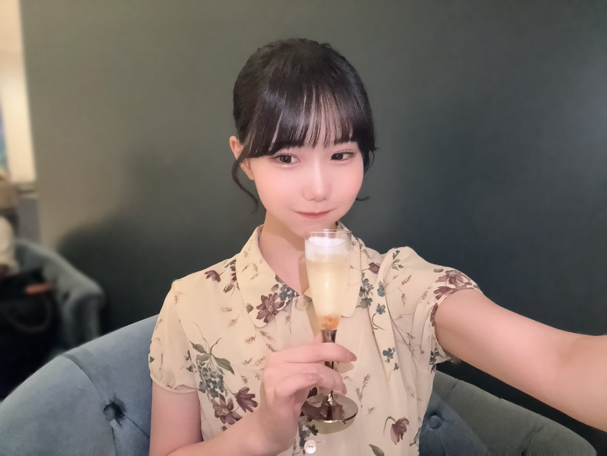 kingdomhurts's tweet photo. かみゅさんの私服可愛くてだいすき https://t.co/9CiE9tapbn